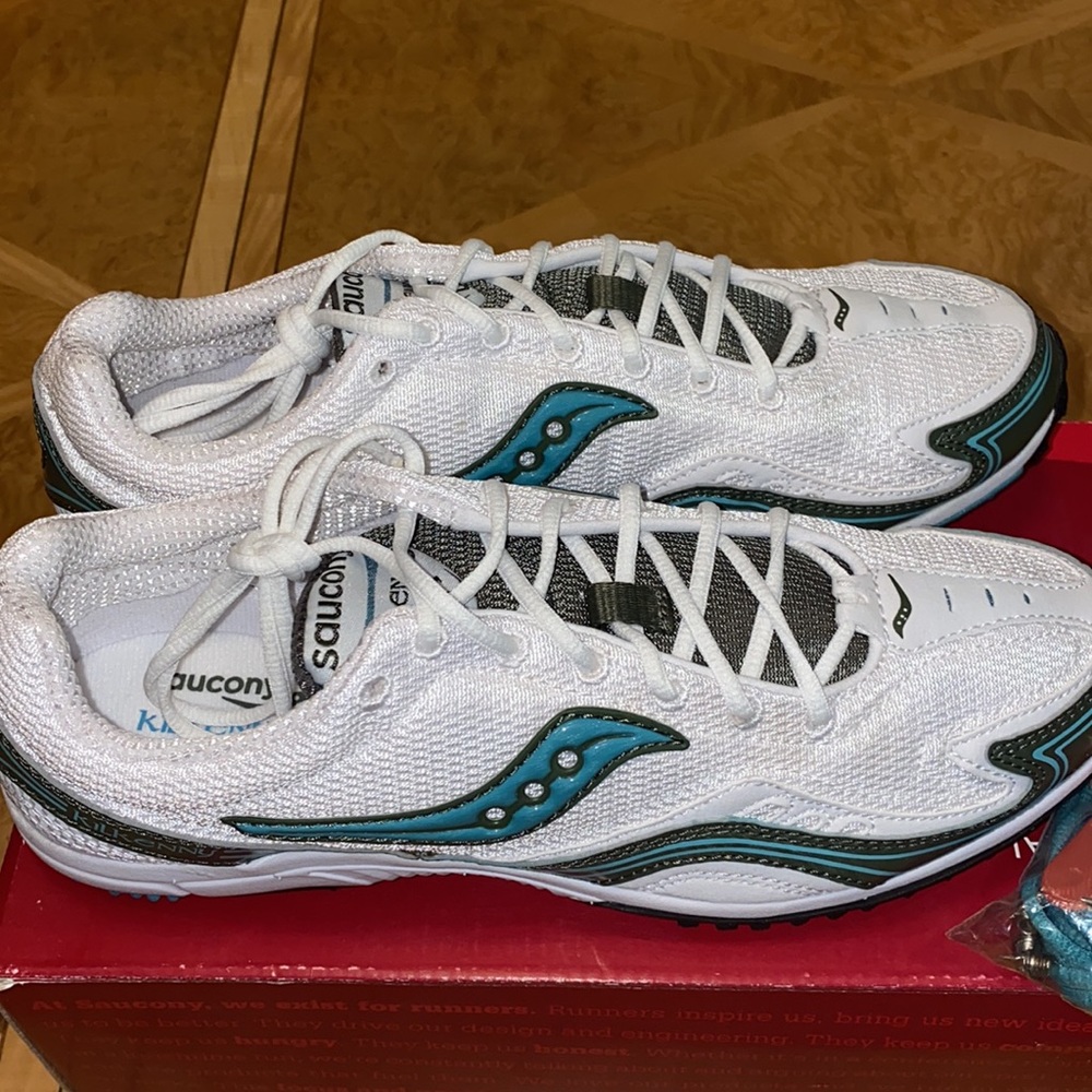 Saucony Women's White and Blue Running Shoes - Picture 2 of 11